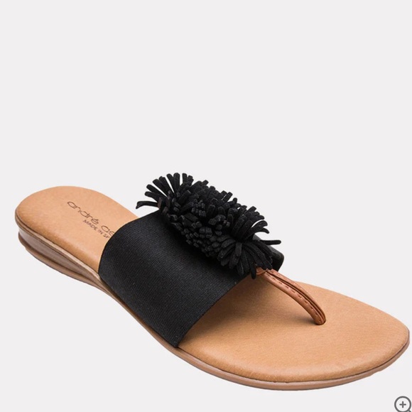 Andre Assous Shoes - Andrè Assous Novalee Neutral Featherweights Sandals Women’s Size 6-6.5 $20